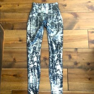 Lulu lemon workout pants
